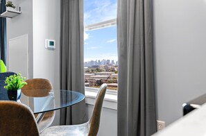 Dining - Pleasant 1BR Near Encore Boston 0350 (Everett)