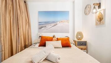 3 bedrooms, iron/ironing board, free WiFi