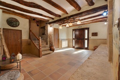 Agrotourism House Atalaya with Mountain Views, Private Pool and Wi-Fi