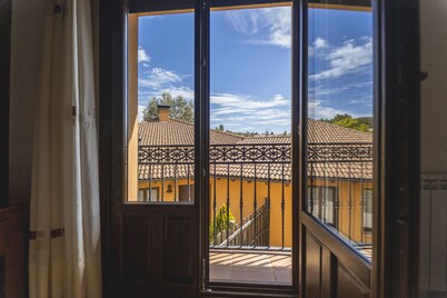 Country House 'Rural Iglesia 1' with Shared Terrace, Private Garden and Balcony