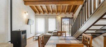 Country House 'Rural Iglesia 2' with Shared Terrace, Private Garden and Balcony