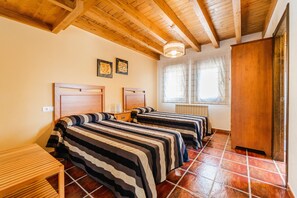 6 Schlafzimmer, WLAN, Bettwäsche
