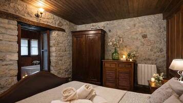 1 chambre, fer et planche Ă repasser, Wi-Fi gratuit, draps fournis