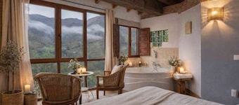 Country House 'El Carbayu, Hot Tub & Mountain Views' with Terrace and Wi-Fi