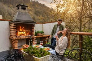 屋外ダイニングエリア