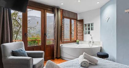 Apartment 'El Ablanu, Jacuzzi Y Vistas' with Mountain View, Private Terrace and Wi-Fi