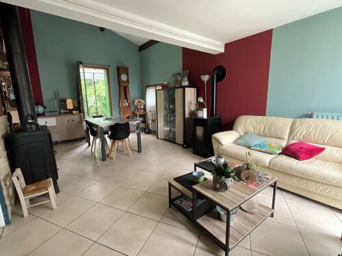 Holiday Home 'Maison De Vacances Pradines' with Private Garden