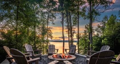5BR Luxe Lakefront: Spa, Kayaks, Pickleball, Dock