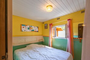 2 bedrooms - Mobile Home 'Mh16 La Tremblade' with Shared Pool, Private Terrace and Air Conditioning (La Tremblade)