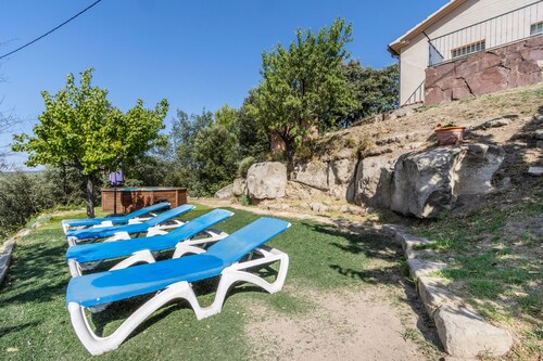 Apartment 'Cal Viudet Nou' with Mountain View, Private Pool and Wi-Fi