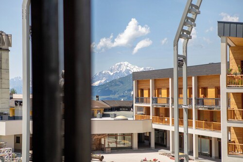 Studio Apartment 'Sweet Home - Pila Apartments' with Mountain View and Private Terrace