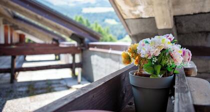 Il Nido di Pila Apartment – Panoramic Retreat Near the Ski Lifts