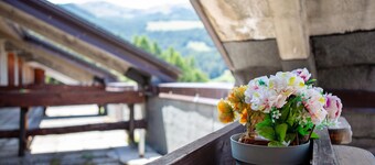 Il Nido di Pila Apartment – Panoramic Retreat Near the Ski Lifts