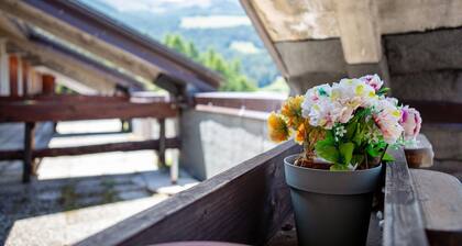 Il Nido di Pila Apartment – Panoramic Retreat Near the Ski Lifts
