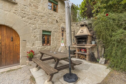 Holiday Home 'Cal Viudet Vell' with Mountain View, Private Pool and Wi-Fi