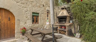 Ferienhaus 'Cal Viudet Vell' mit Bergblick, privatem Pool und WLAN