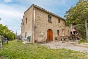 Exterior - Holiday Home 'Cal Viudet Vell' with Mountain View, Private Pool and Wi-Fi (Casserres)