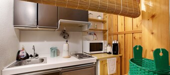 Apartment 'Casa Franco - Pila Appartamenti' with Mountain View, Private Terrace and Wi-Fi