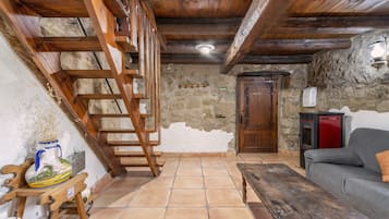 Televisión, chimenea