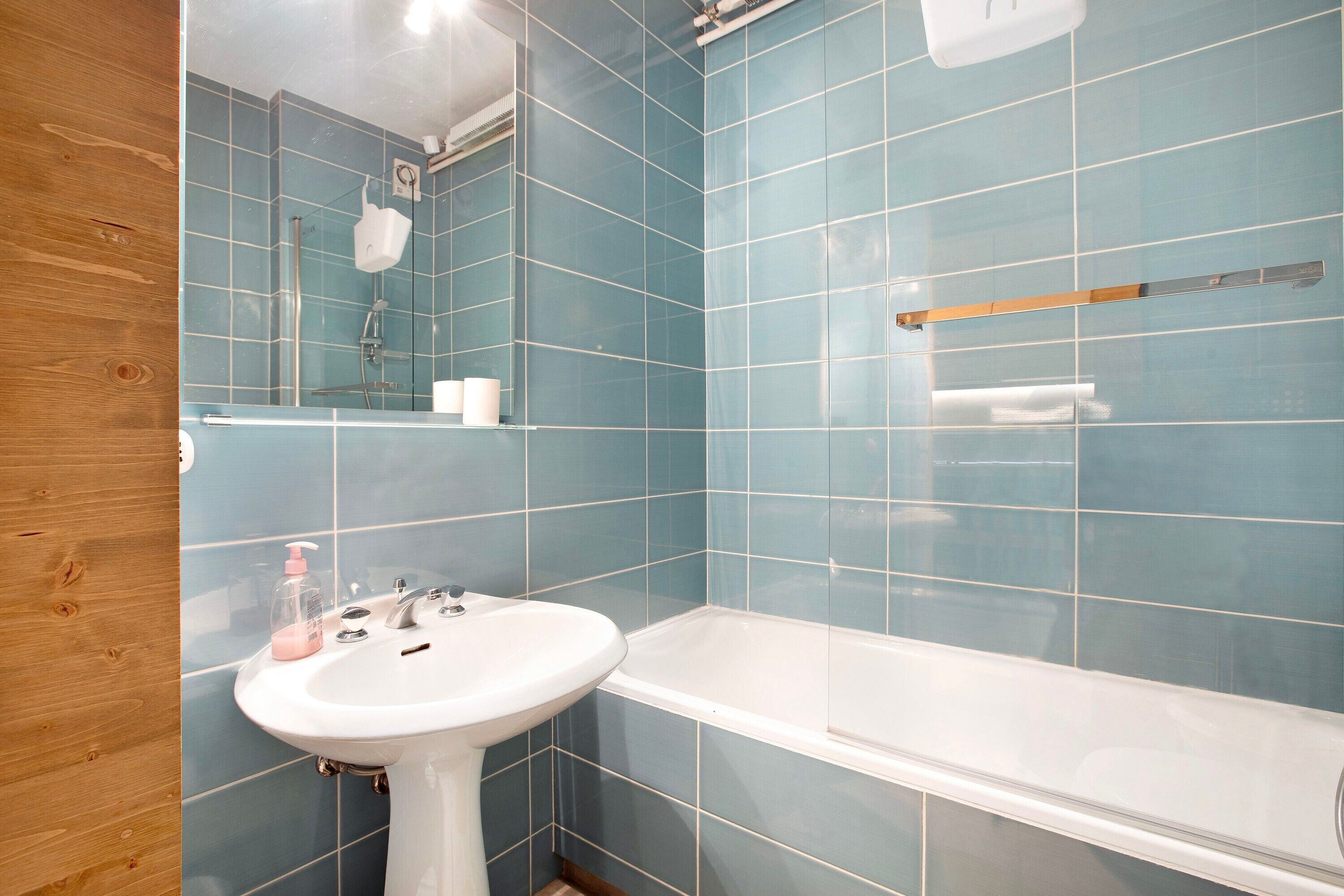 Doccia, asciugacapelli, asciugamani