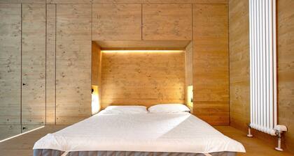 Apartment 'Secret Place - Pila Appartamenti' with Mountain View and Private Terrace