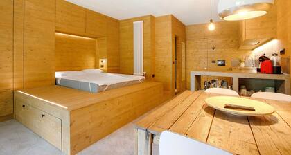 Apartment 'Secret Place - Pila Appartamenti' with Mountain View and Private Terrace