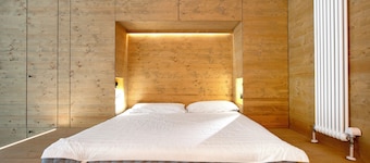 Apartment 'Secret Place - Pila Appartamenti' with Mountain View and Private Terrace