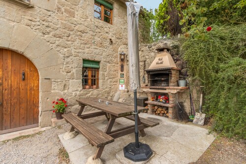 Chalet 'Cal Viudet' with Mountain View, Private Pool and Wi-Fi