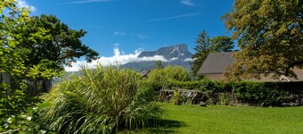 Gite De Myans for 15 with Garden, Mountain Views, Private Terrace, BBQ & Wi-Fi