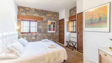 7 dormitorios, tabla de planchar con plancha, wifi gratis y ropa de cama
