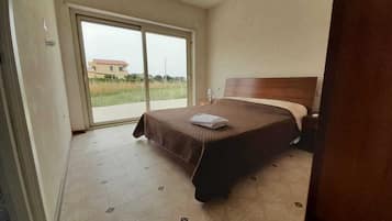 1 bedroom, free WiFi, bed sheets