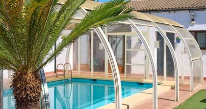 Rivero Rural - Maison de campagne avec piscine privée intérieure, 10 chambres, 22 personnes