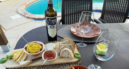 Villa 'Casa D’ Avó Lita' with Private Pool, Private Terrace and Wi-Fi