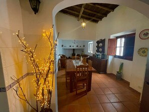 Dining - Villa 'Casa D’ Avó Lita' with Private Pool, Private Terrace and Wi-Fi (Falcoeiras)