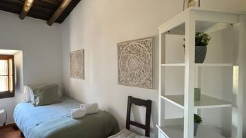 2 Schlafzimmer, Bügeleisen/Bügelbrett, kostenloses WLAN, Bettwäsche