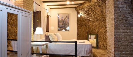 1 makuuhuone, ilmainen Wi-Fi, vuodevaatteet