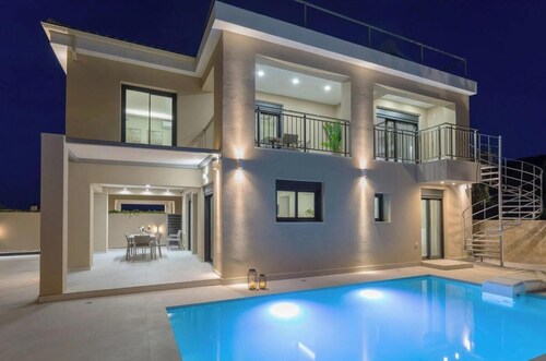 Country House 'Villa Zografia' with Sea View, Wi-Fi and Air Conditioning