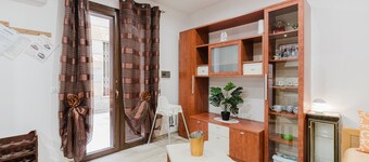 Holiday Home 'Casa Vacanza Nonna Rosina' with Wi-Fi and Air Conditioning