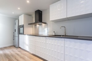 Fridge, microwave, oven, dishwasher