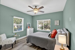 2 bedrooms, desk, iron/ironing board, WiFi - Pet-Friendly Ybor Bungalow | Sleeps 4 | Downtown (Tampa)