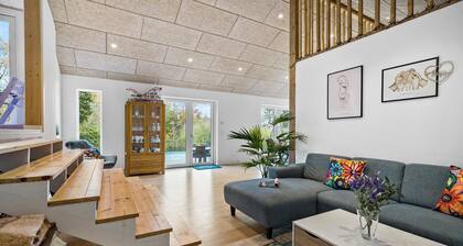 Awesome home in ølsted with WiFi