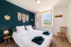 2 Schlafzimmer, Schreibtisch, Bügeleisen/Bügelbrett, kostenloses WLAN