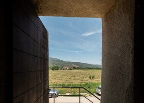 Property grounds - Apartment 'Gite Le Canigou 3 Stars' with Mountain View, Private Terrace and Wi-Fi (Prades)