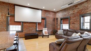 Smart TV, books, stereo, printers