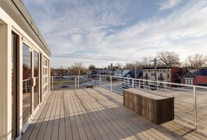 Terrace/patio - Stay in Evansville's First Veterinary Hospital - Sleeps 12 - Rooftop Deck! (Evansville)