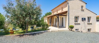 Villa 'Cap Mer 17' with Private Pool, Private Terrace and Wi-Fi