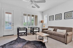 TV, fireplace - Desert Paradise, Hot Tub, Pool (Indio)