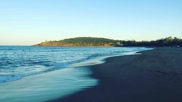 Vlak bij het strand