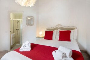 2 habitaciones, tabla de planchar con plancha y wifi gratis 