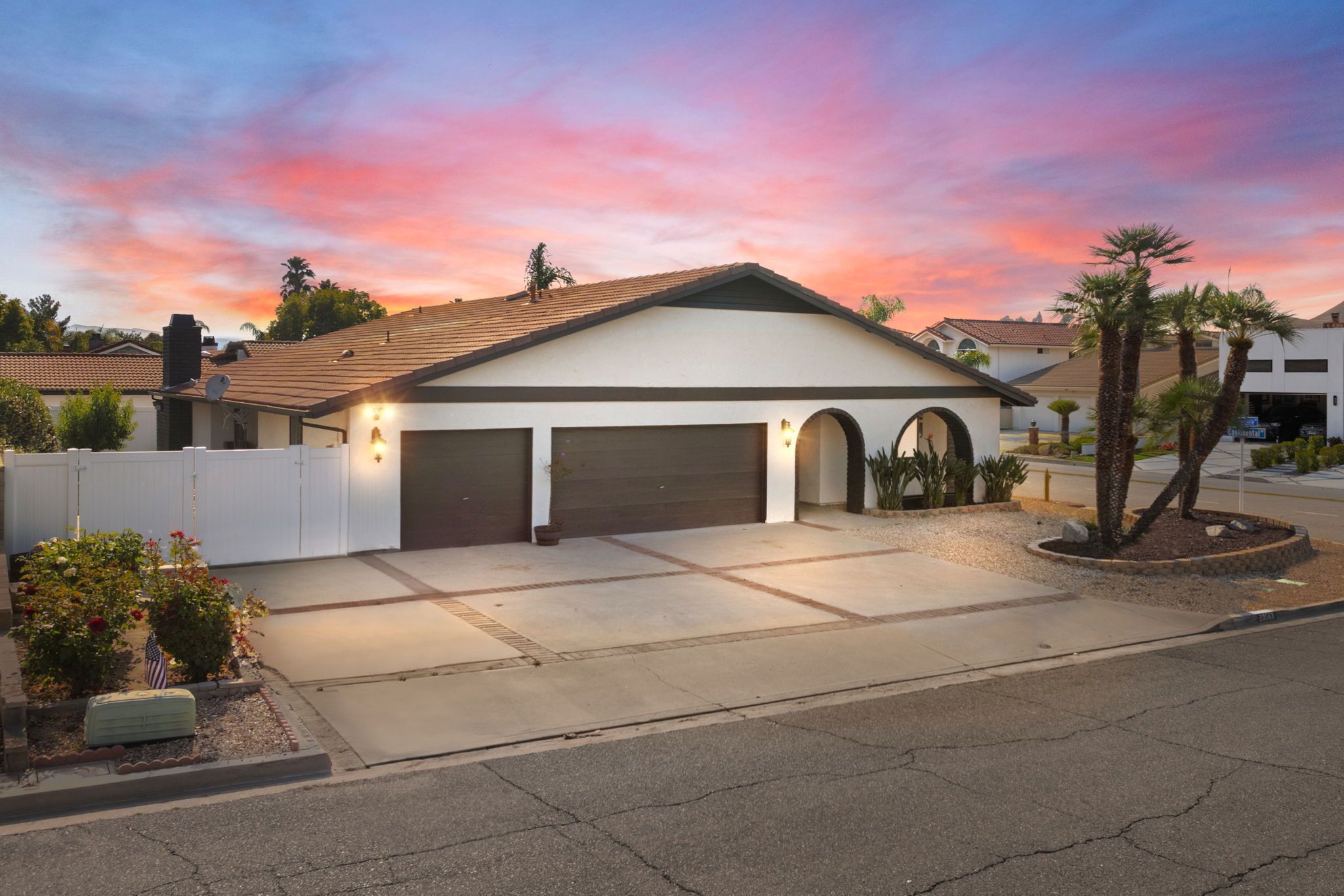 Canyon Lake Fun in the Sun! Fully Remodeled, ammenities WiFi & AC